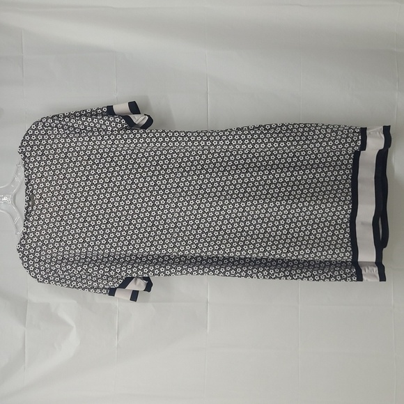 Daisy Polka Dot Dress Short Sleeve Sheath Style Black White Elevated Athleisure - Picture 4 of 10